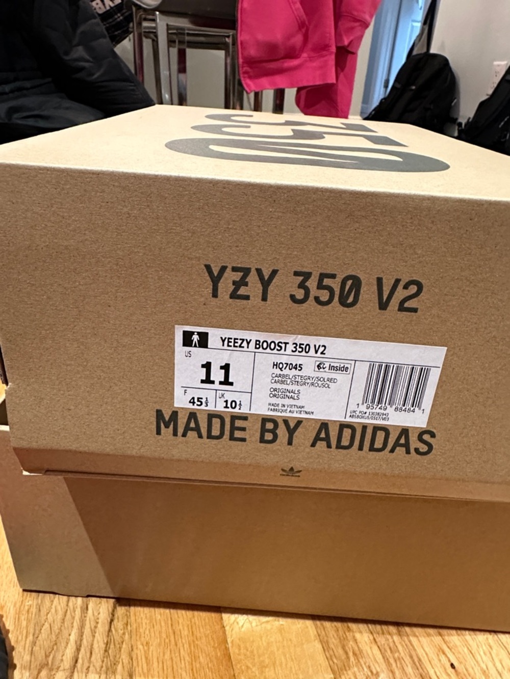 Yeezy Carbel Boost 350 V2 sz 11 Gently Worn - Picture 9 of 10